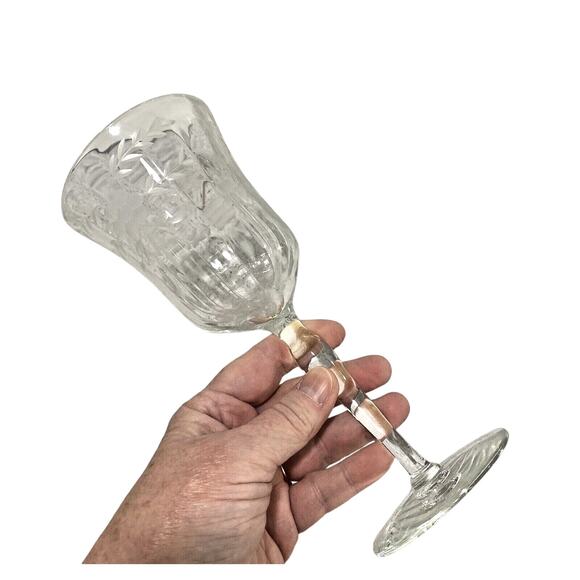 Vintage Mid Century Etched Clear Crystal Wine Glasses Water Goblets Set of 4 - Picture 3 of 12